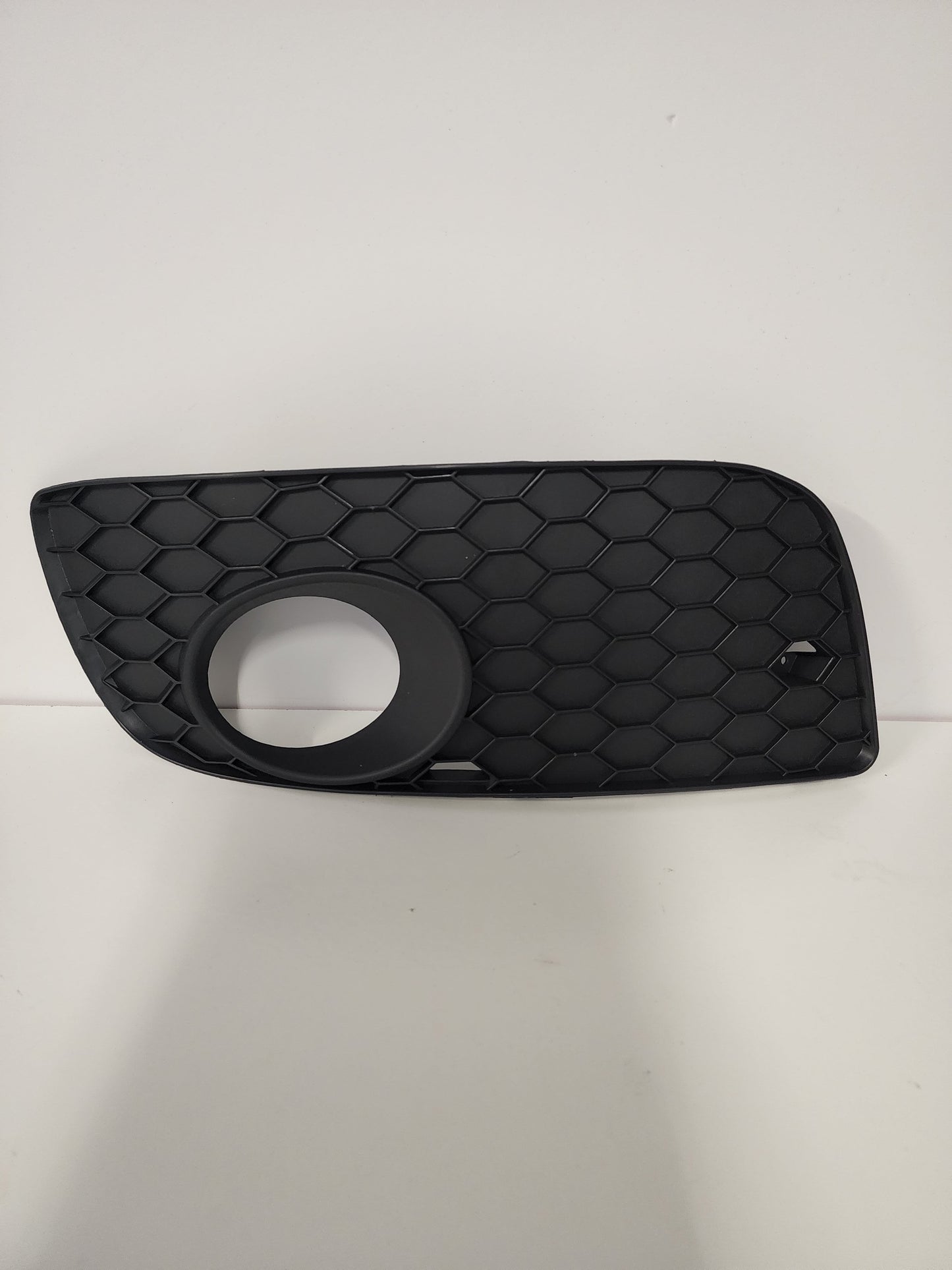 VW Golf 5 GTi fog lamp grill RH